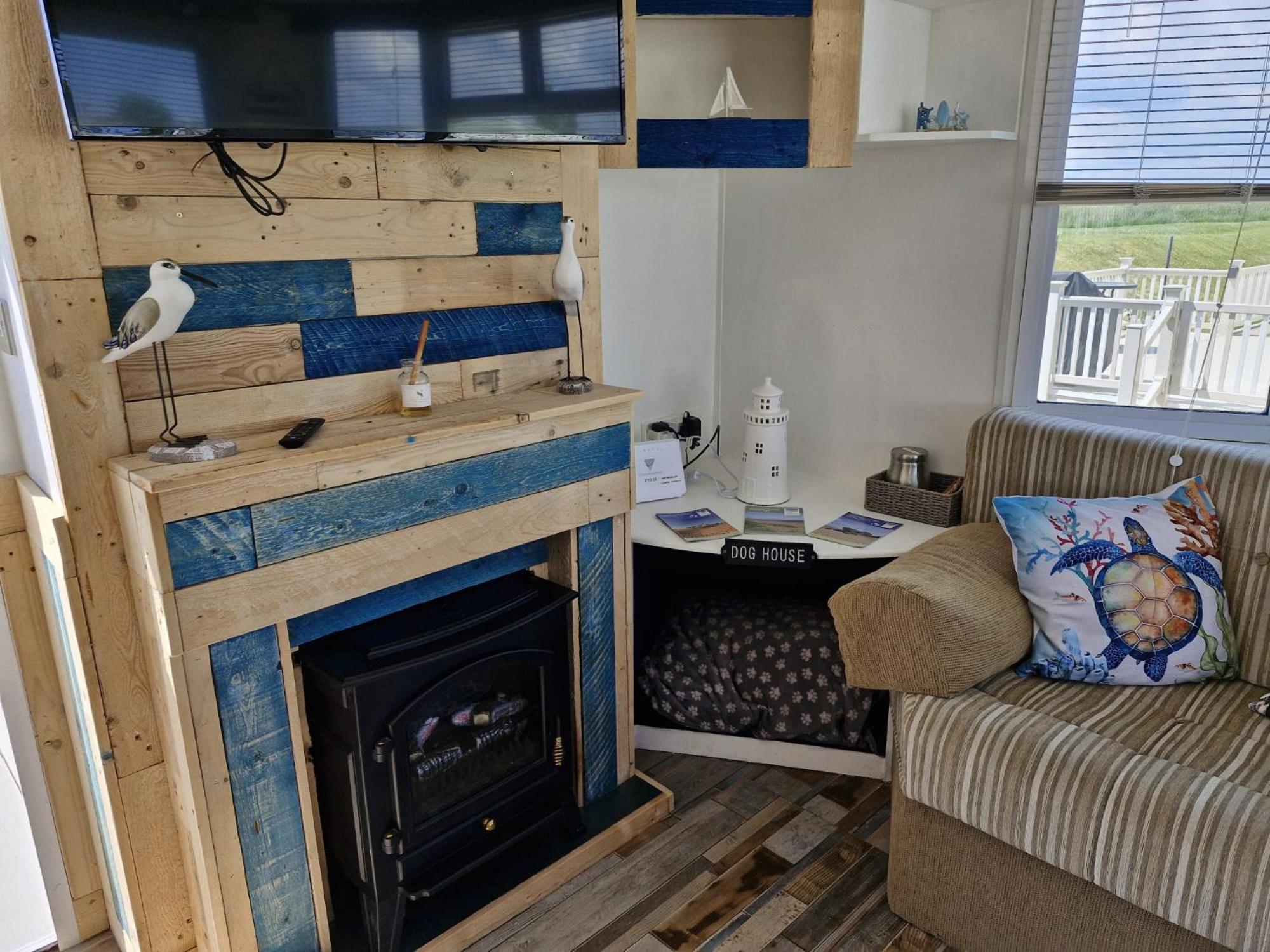 Driftwood Cabin - Dog Friendly Anderby Creek Exterior photo